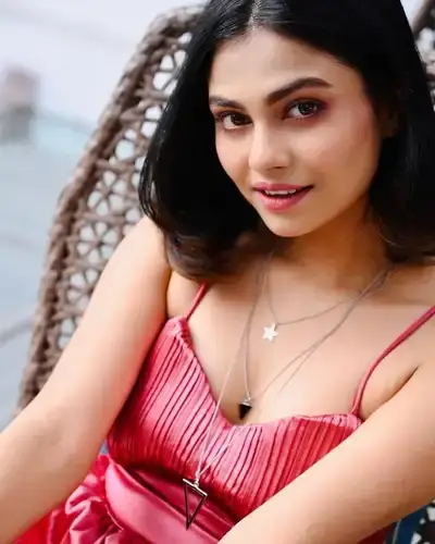Call Girls Service in Dumburnagar