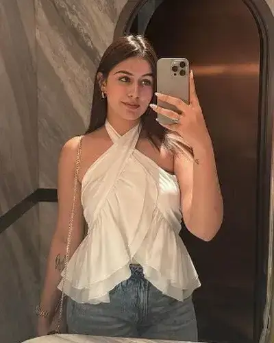 Escorts In Dumburnagar